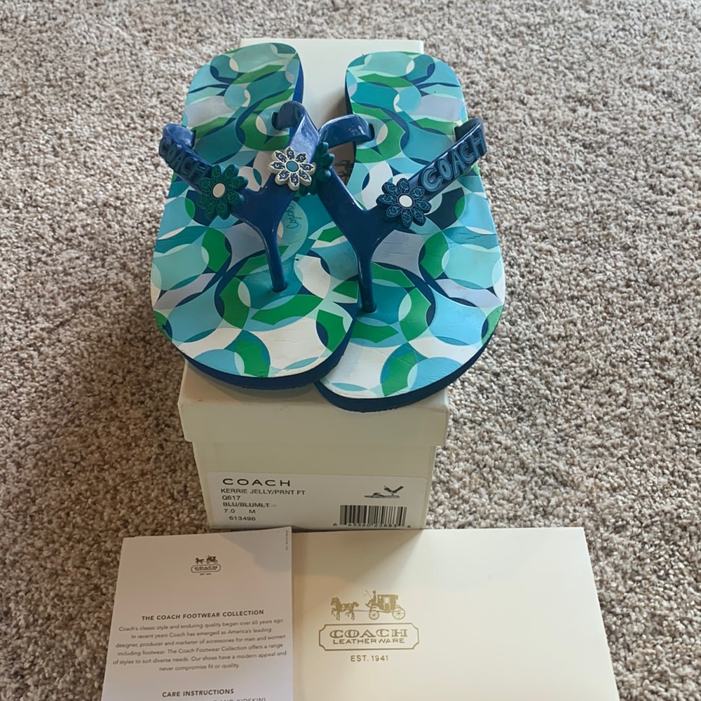 New Coach Kerry Jelly Flip Flops Size 7